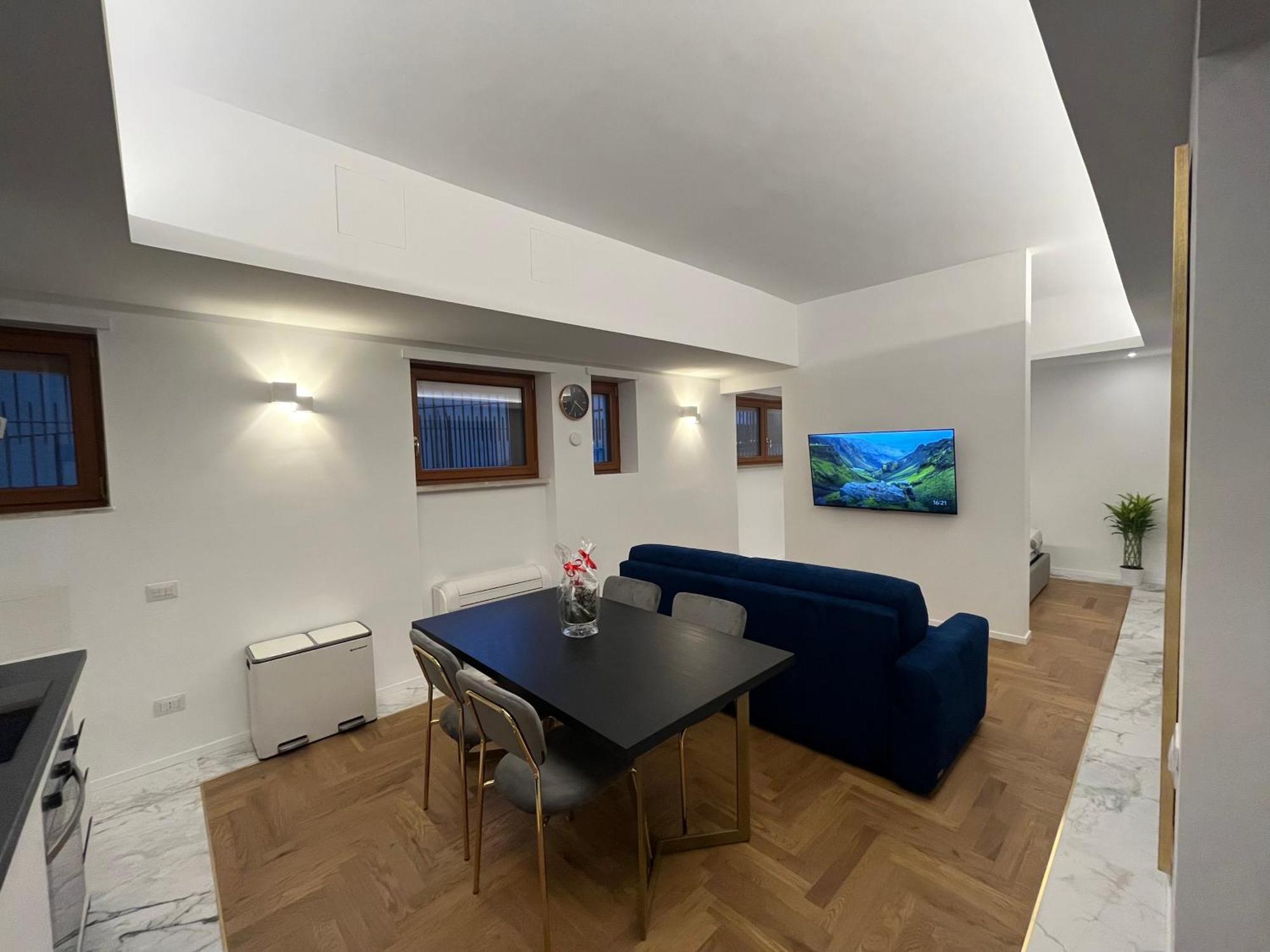 Apartment Savoia House, Modern Near Borghese Rom